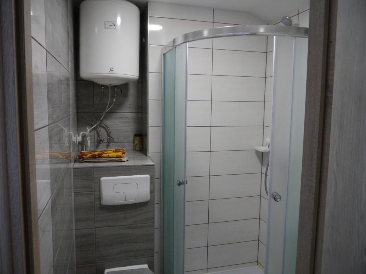 Apartamento Brama Bieszczad Lesko Exterior foto